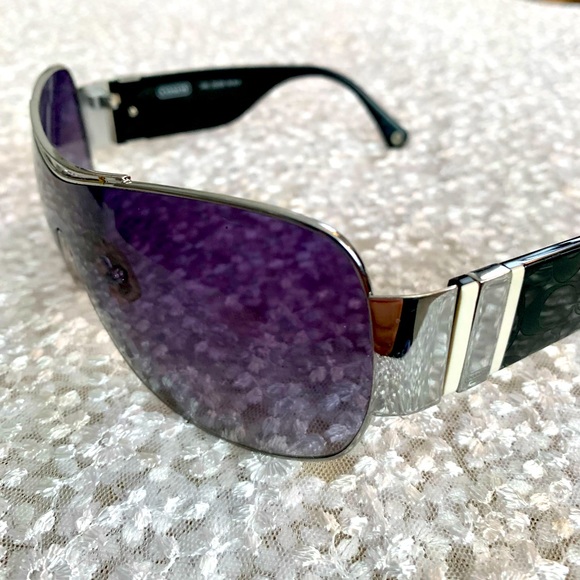 Coach Veil Black Sunglasses (S539) - Picture 1 of 14